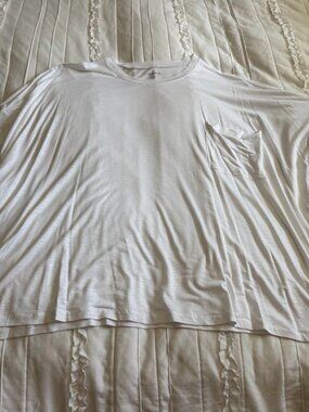 Torrid Womens Plus Size 6X White 3/4 Sleeve T-Shirt